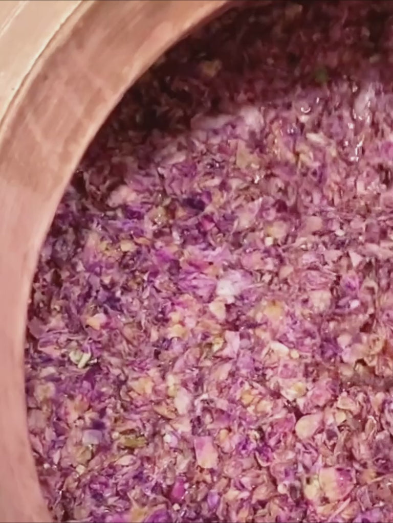 Video von Khadi Rose Shampoo