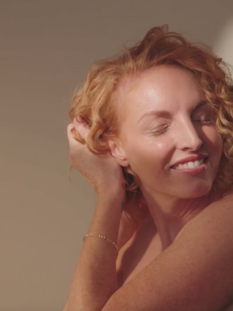 Video von Model mit Khadi Haaröl (zweites Video)